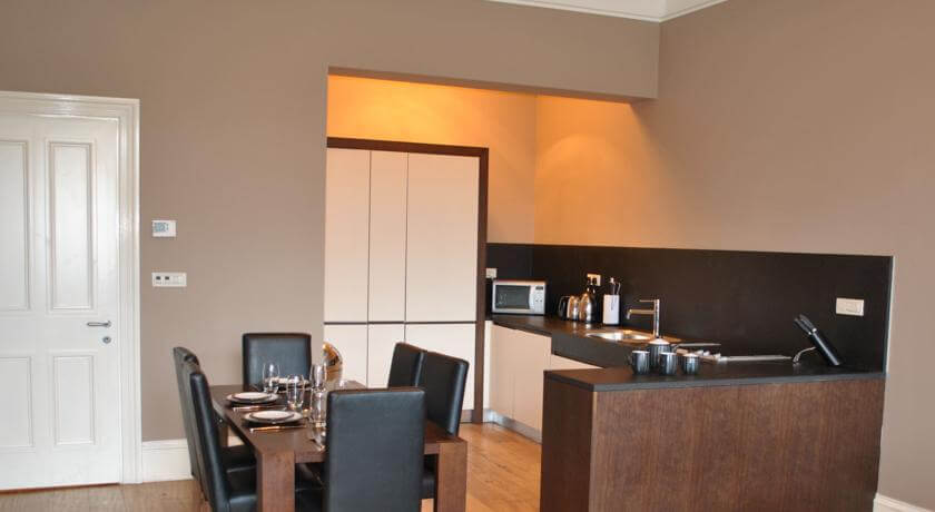 West End Apartments Glasgow Kitchen Area