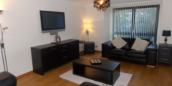 Aberdeen Craigieburn Park Living Area